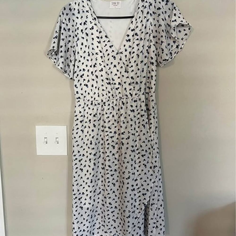 Sienna Sky Dress Size Small